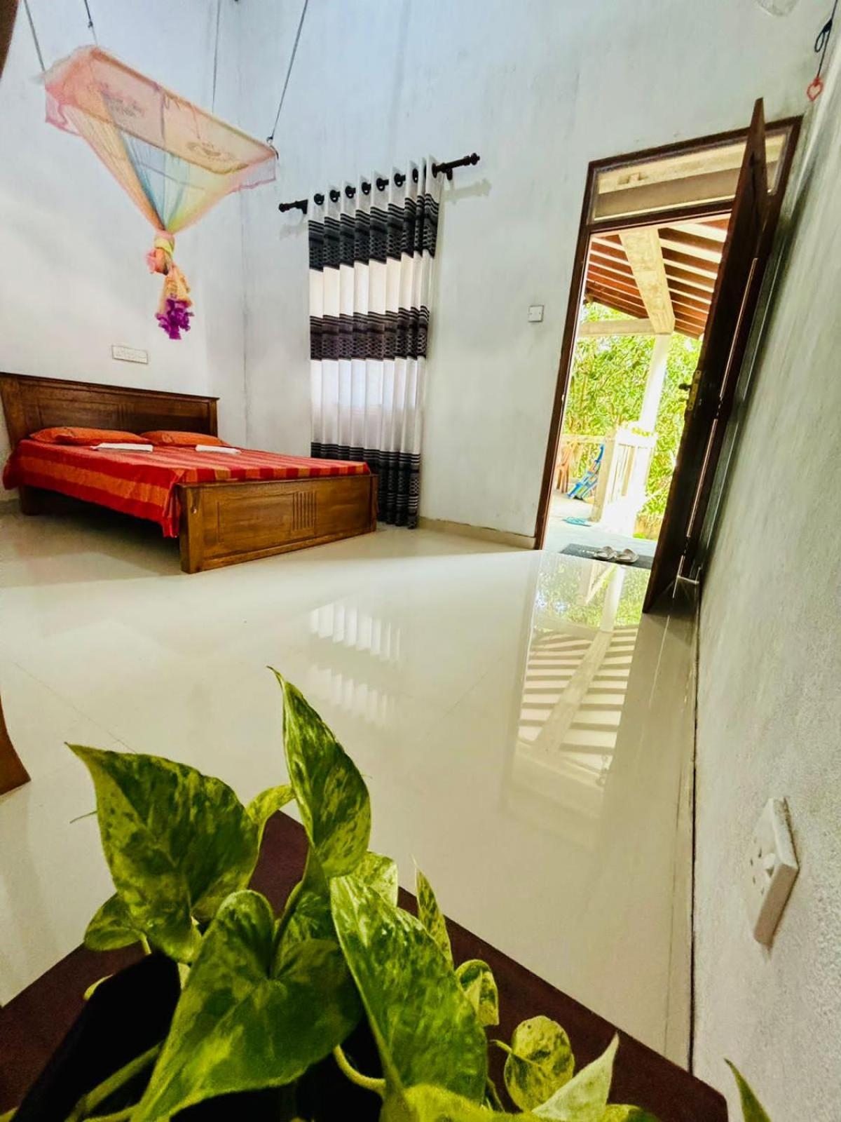 Sanithu Homestay And Villa ガル エクステリア 写真